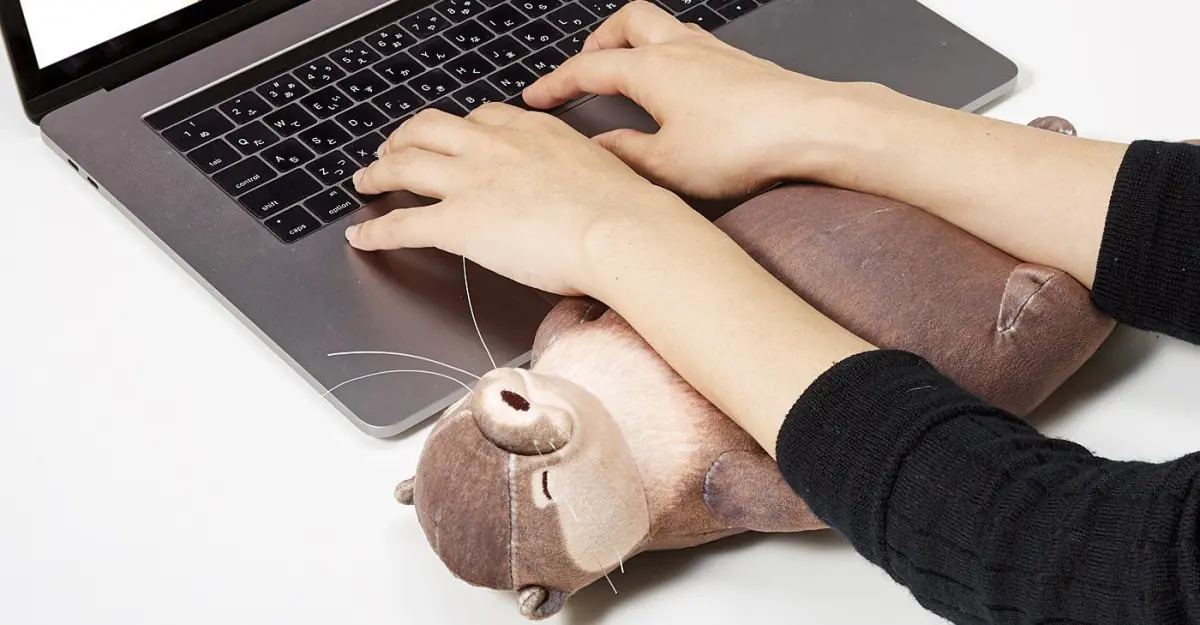 ▲年末派對聖誕「交換禮物」推薦！人見人愛的shopDisney迪士尼、FELISSIMO日本趣味雜貨、到ARTIFACTS實用好物一次整理。（圖／FELISSIMO提供）