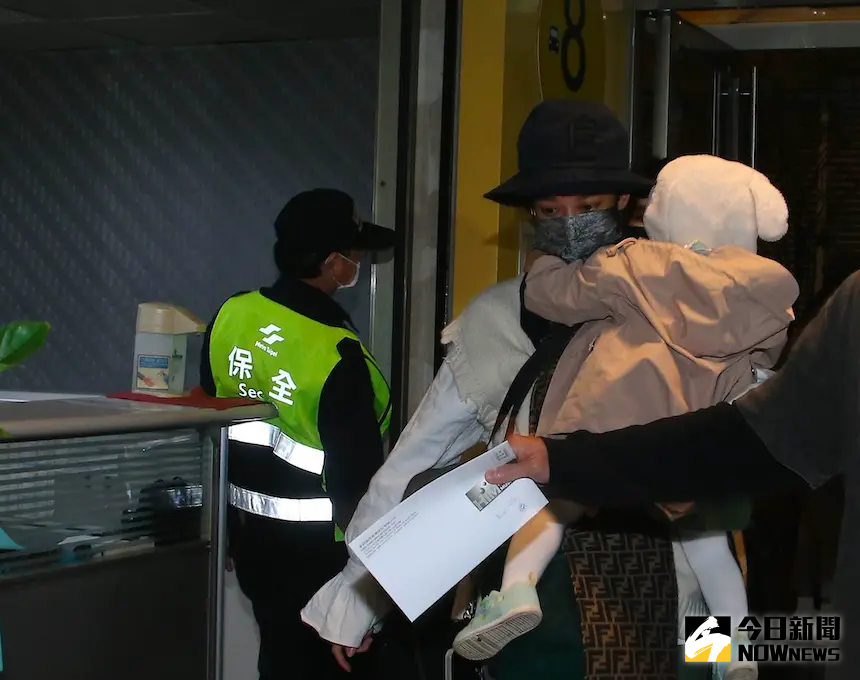 ▲孟耿如低調現身小巨蛋觀賞林宥嘉在台北小巨蛋的演唱會。（圖／讀者提供）