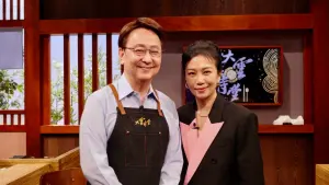 ▲Summer(右)接受李四端(左)《大雲時堂》專訪,曝光蕭敬騰私下甜蜜寵妻的一面。(圖/MOMOTV提供) ▲Summer(右)接受李四端(左)《大雲時堂》專訪,曝光蕭敬騰私下甜蜜寵妻的一面。(圖/MOMOTV提供)