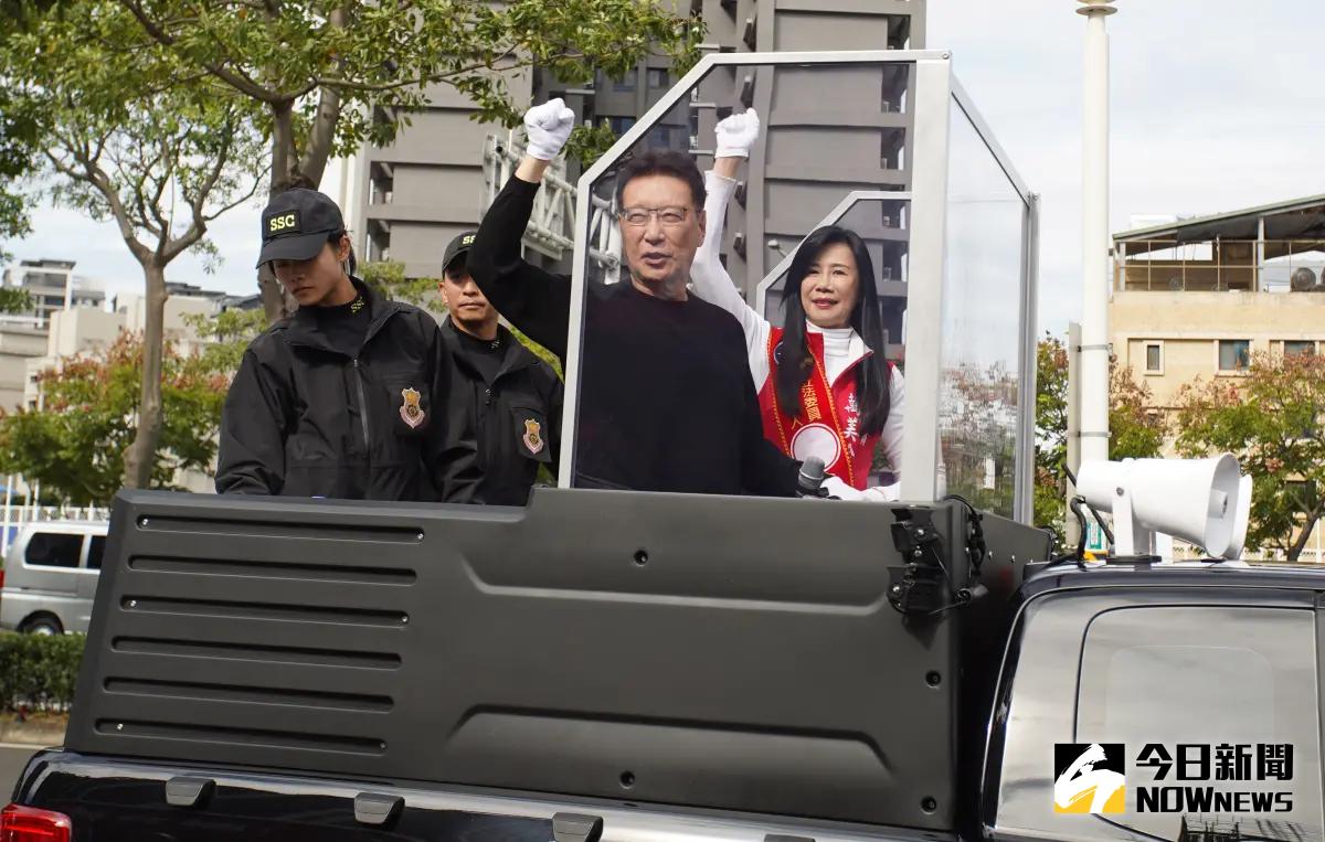 ▲趙少康指出，要交二十萬塊租金，怎會是圖利？「否則我要流落街頭嗎？」（圖／記者李春台攝，2023.12.18）