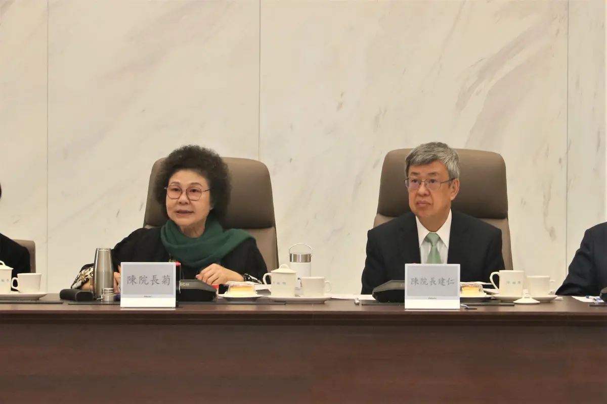 ▲監察院長陳菊（左）說，對於三權分立的理想從未改變。（圖／監察院）