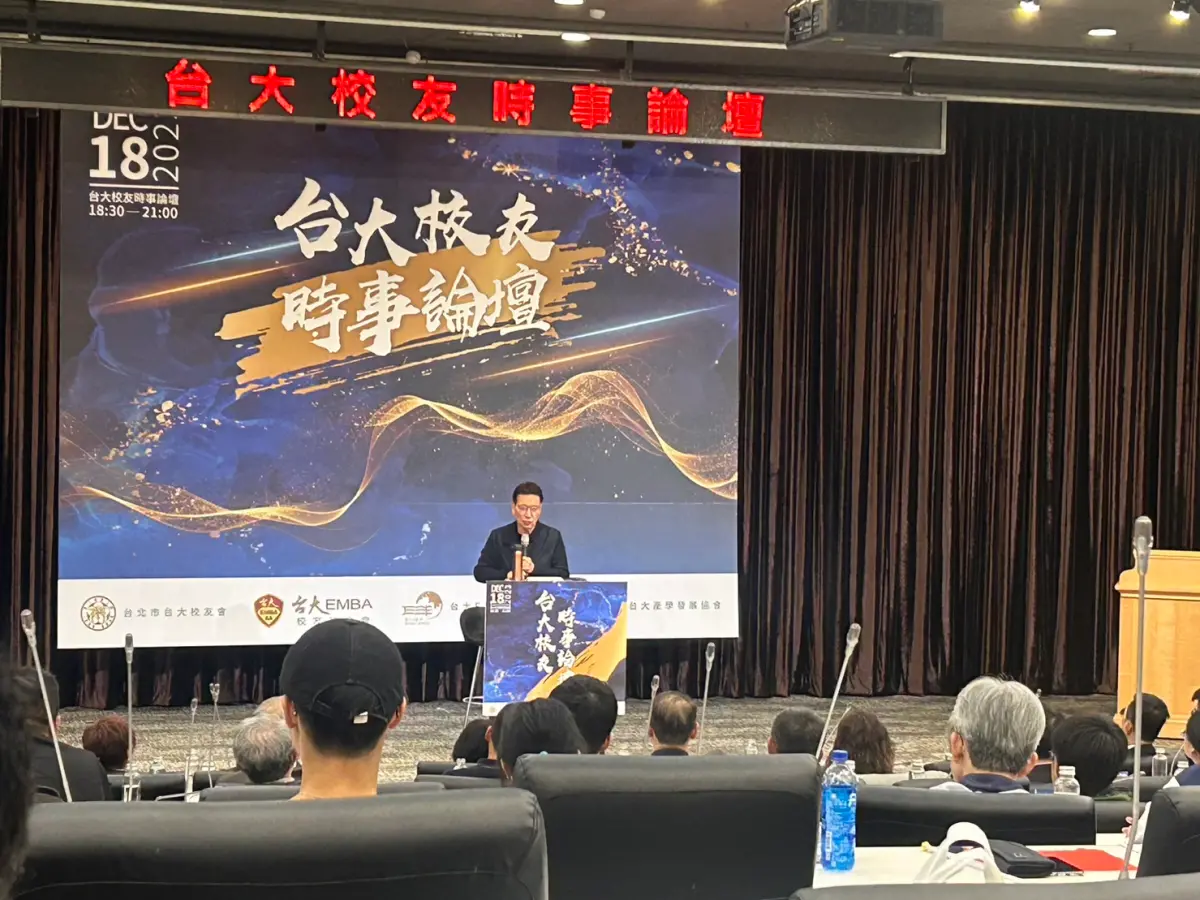 ▲國民黨副總統候選人趙少康今天到台大演講。（圖／記者林怡昕攝，2023.12.18）