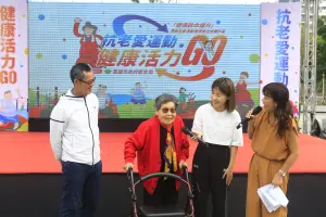 當運動代言人!戴資穎遺傳奶奶愛運動?孫女奪冠「金歡喜」