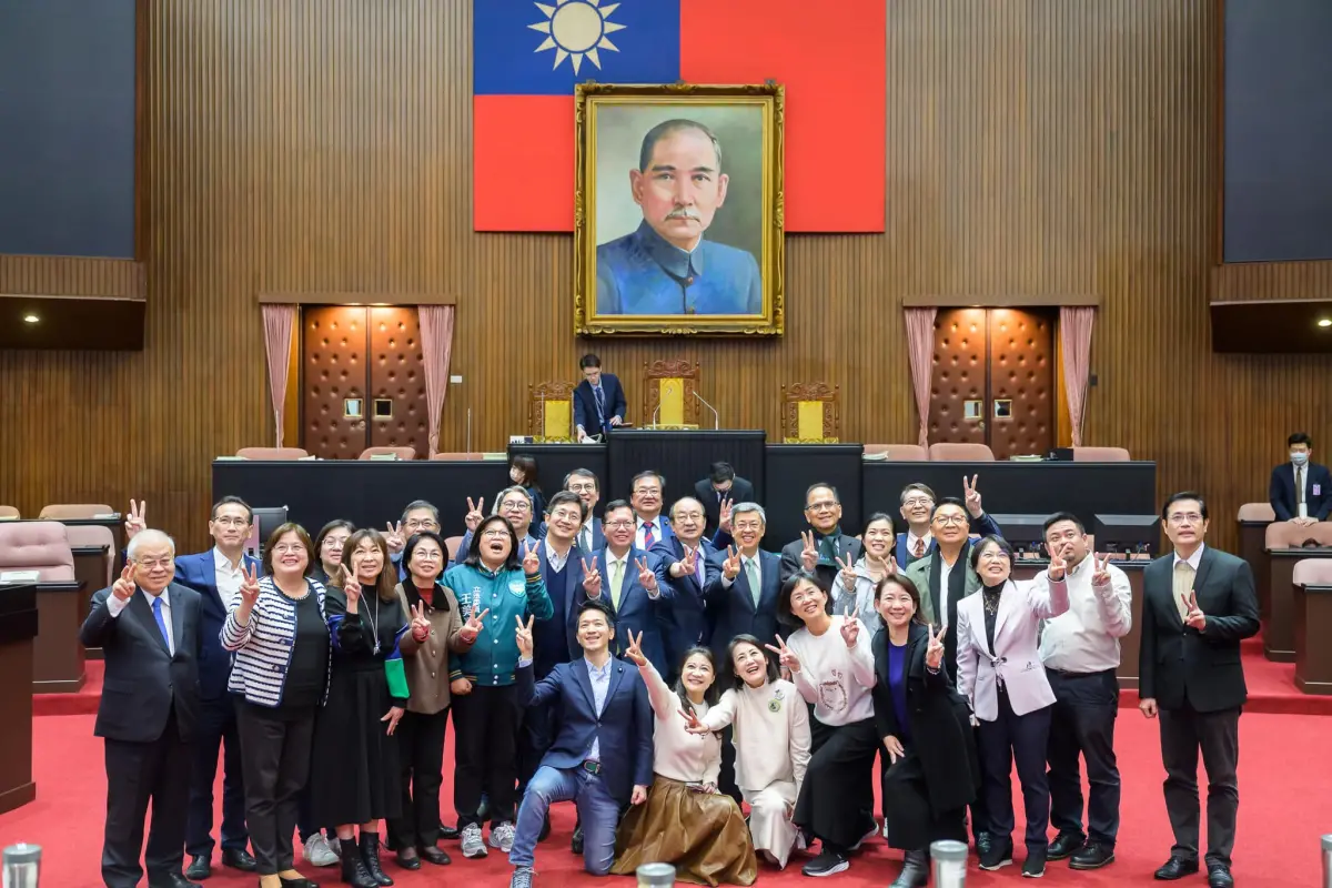 ▲立法院本屆共通過782議案，並將於明起開始休會。（圖／翻攝自游錫堃臉書）