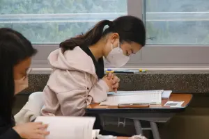 韓國大學學測考場出包！提早90秒收卷　考生們怒提告求償每人48萬
