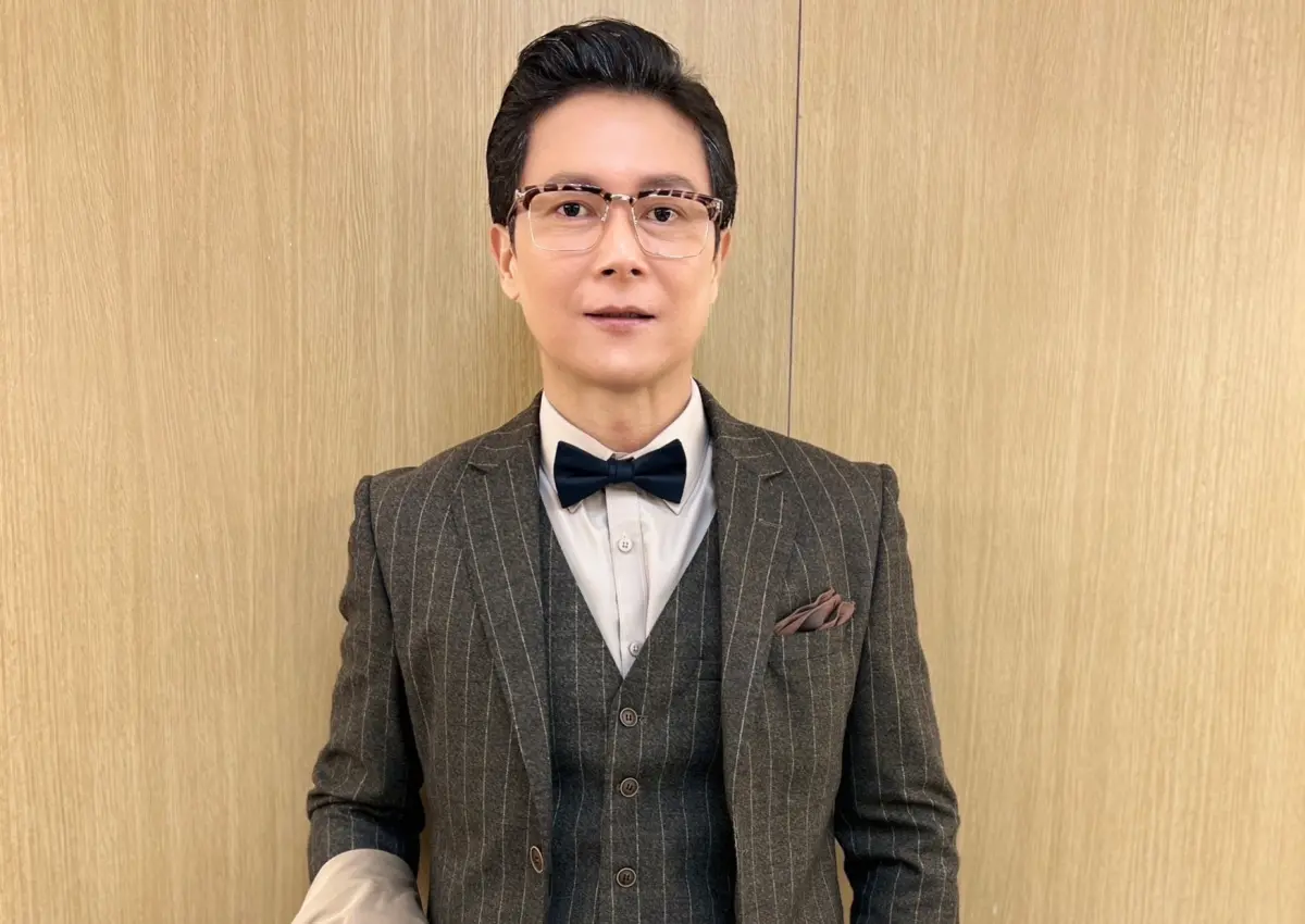 ▲50歲王燦甩肉有成沒復胖，嘉義倒數唱跨年。（圖／民視）