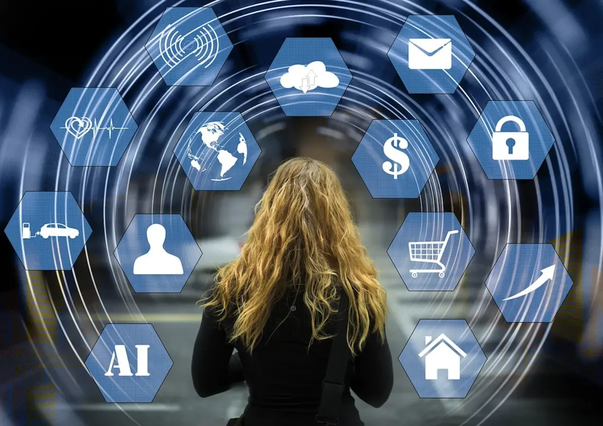 ▲丹麥及美國科學家就研發出一款「life2vec」的AI模型，研究階段運用丹麥600萬人的生活樣態，透過演算法成功預測出人們未來的收入如何及何時死亡。（示意圖／取自Pixabay）