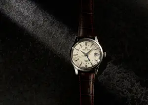 ▲大谷身價不斐，但他在記者會戴的手錶是SEIKO「Grand Seiko」SBGM221，這只手錶台幣售價15萬（圖／SEIKO官網）