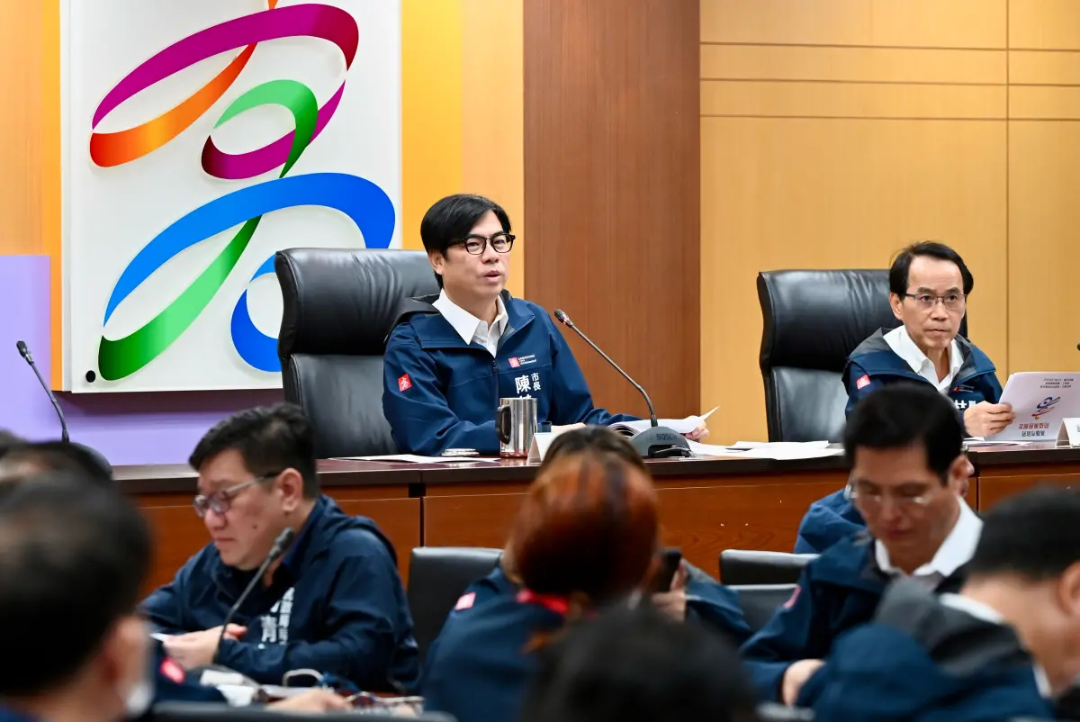 ▲賴清德宣布將老家交公益信託，高雄市長陳其邁今（21）日受訪時表示，希望各候選人也都能夠比照辦理，侯友宜的大群館也很難想像竟然有99個門牌。（圖／高雄市政府提供）