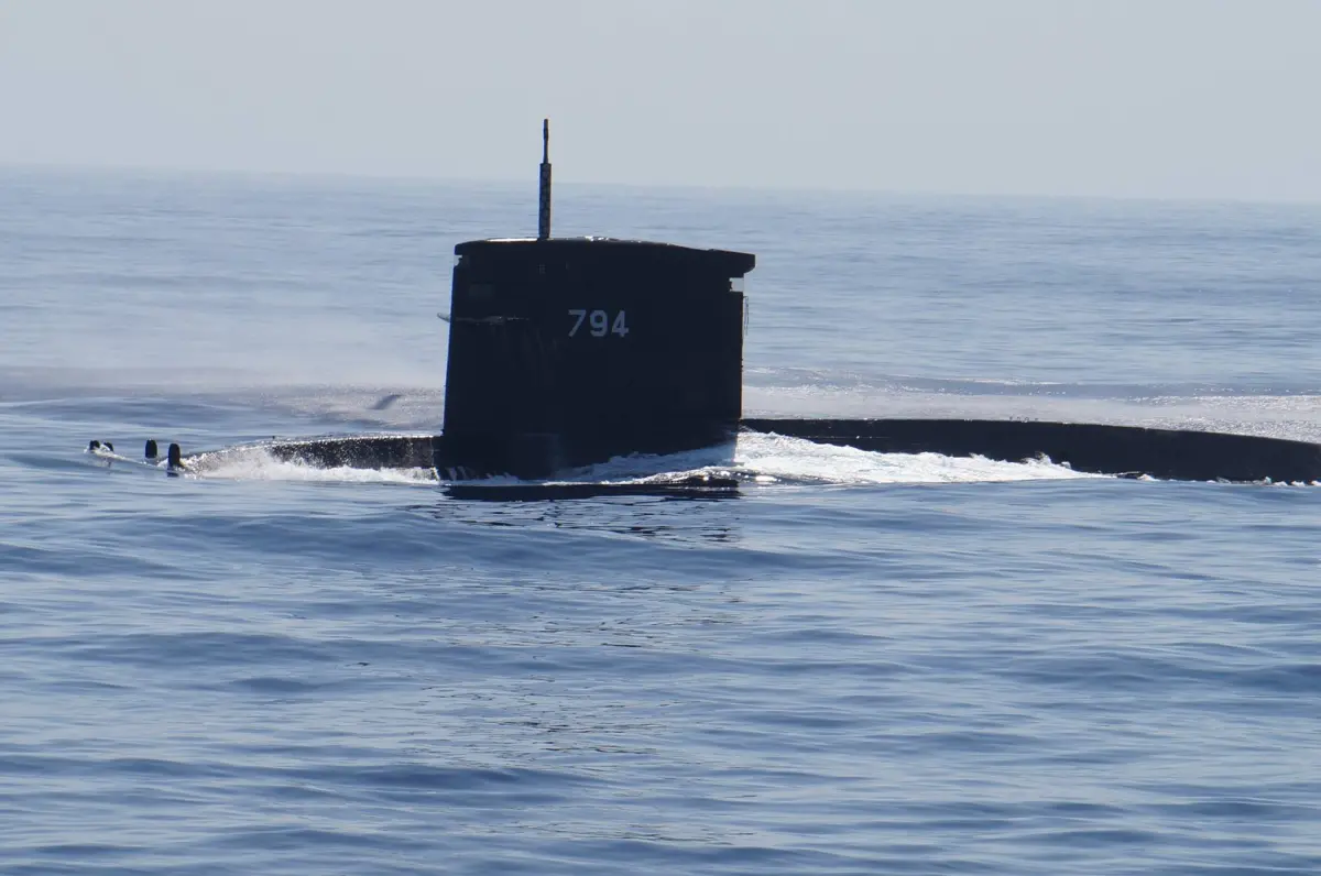 ▲2023年底，海軍海虎艦於西南海域因處置救難浮標不預期脫離，而發生官兵落海失蹤事件。（資料照／記者呂炯昌攝）