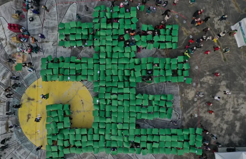 ▲高雄鄉親拼出走，象徵走對的路。（圖／賴競辦提供）