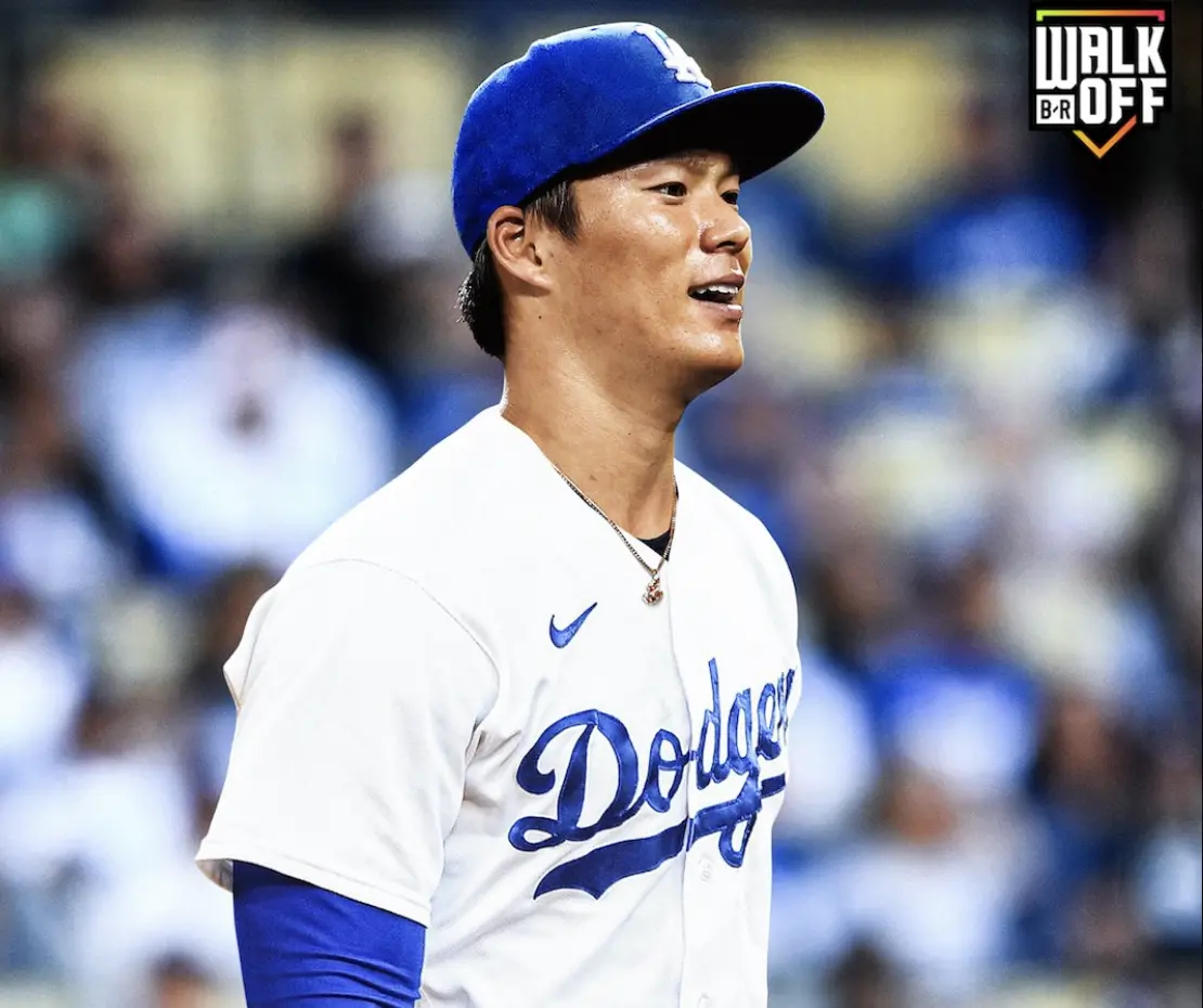 ▲山本由伸在今（22日）確定為洛杉磯送上「聖誕大禮」，將選擇以總額12年3.25億美金（約101億台幣）加盟道奇（MLB）。（圖／取自Bleacher Report官方推特）