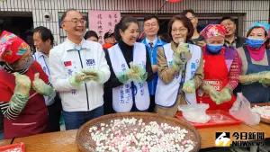 許淑華冬至南下高雄輔選 讚黃柏霖用行動挺教育
