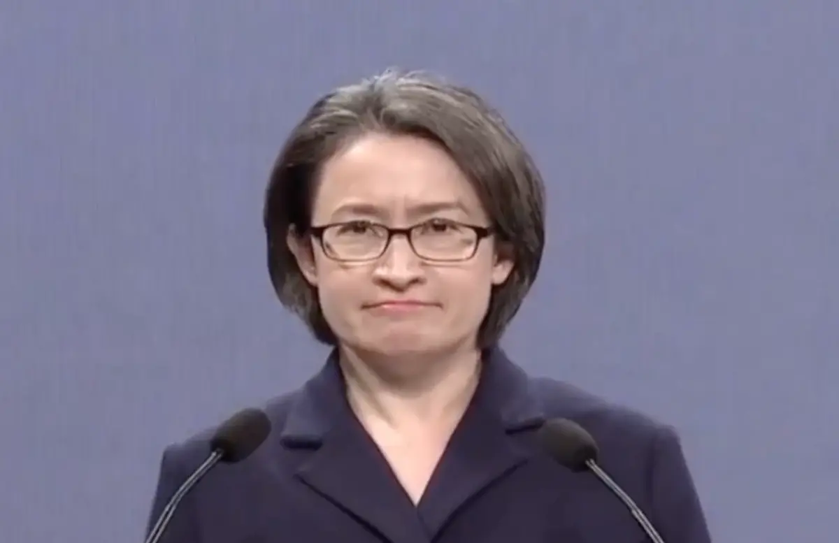 ▲中選會主辦的副總統候選人電視政見發表會22日登場，民進黨蕭美琴表示，前幾天柯文哲提出的政見似曾相似，原來都是民進黨主張且正在做的事。(圖／擷自直播畫面)