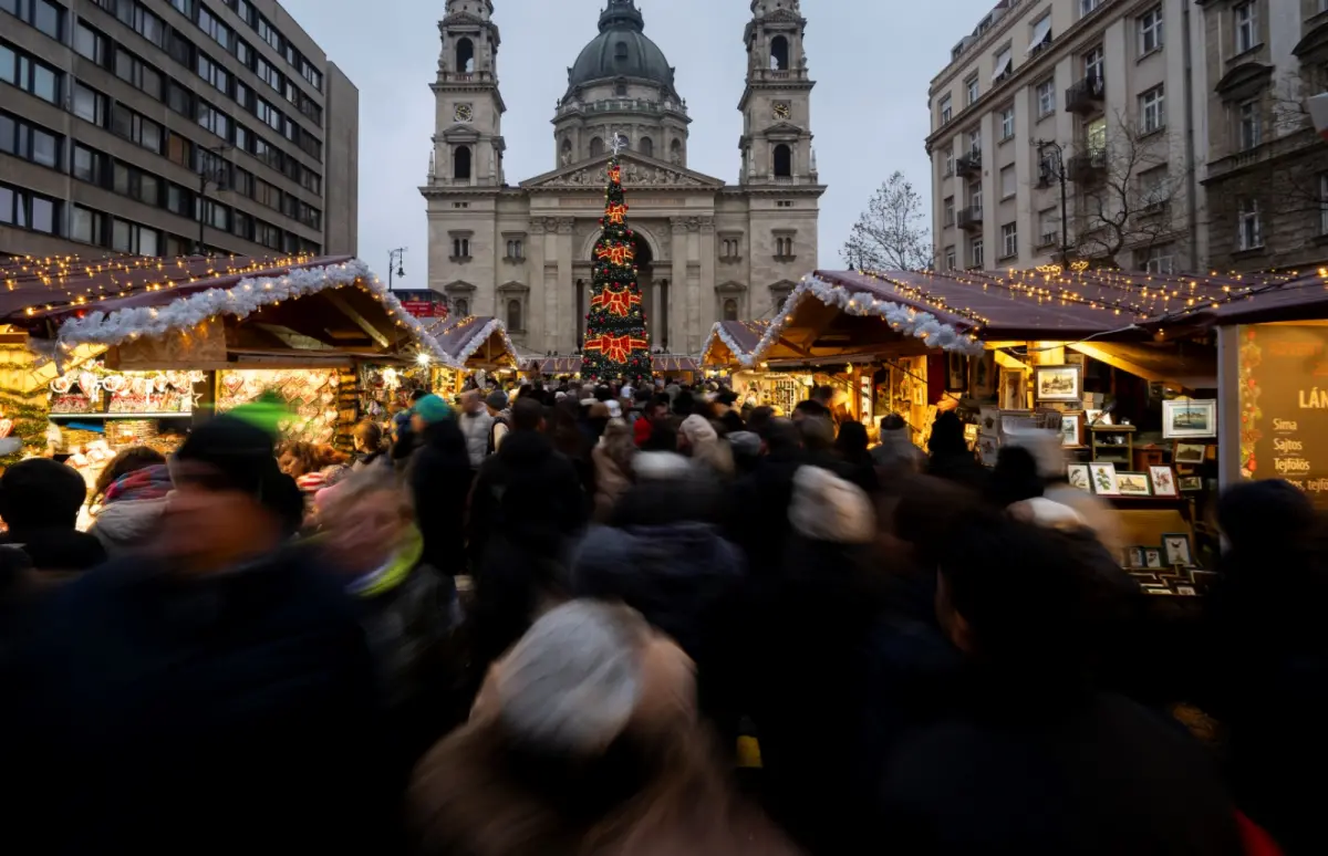 ▲在以哈衝突持續、國際恐攻的風險醞釀下，歐洲這個耶誕假期也面臨維安方面的挑戰。圖為匈牙利。（圖／美聯社／達志影像）
