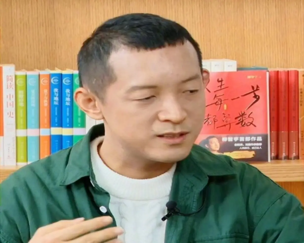 ▲一度在中國被冠上「數學天才」之稱的柳智宇，出家多年後選擇還俗，並於近期宣布婚訊。（圖／翻攝自微博影片）