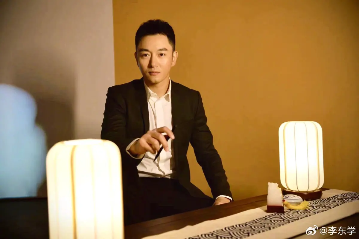 ▲在《甄嬛傳》飾演果郡王的李東學透露，本來跟甄嬛的感情線結局相當唯美，可惜影迷並不買單。（圖 / 李東學微博）