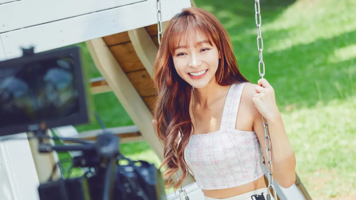 ▲林襄獻出第一次將飛到澳門度過聖誕節，另外，女神也透露有次收到「加濕器」當禮物讓她很難忘。（圖／ HTC VIVE ORIGINALS提供）