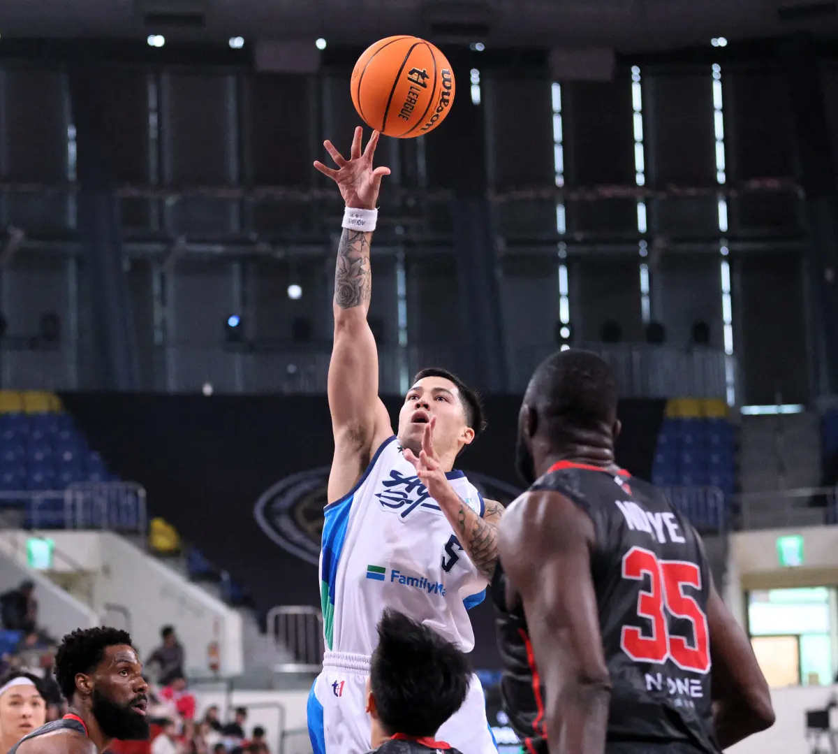 ▲海神外籍後衛布銳克曼單場狂轟31分、16助攻和12籃板，完成大三元。（圖／T1聯盟提供）