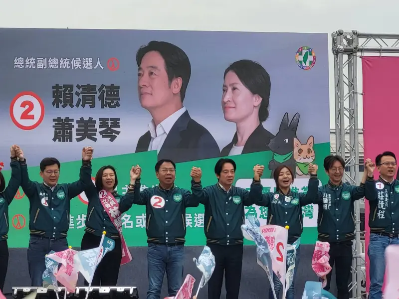 <p>▲賴清德下午赴台中拼字活動。(圖/記者陳佩君攝,2023.12.31)</p>