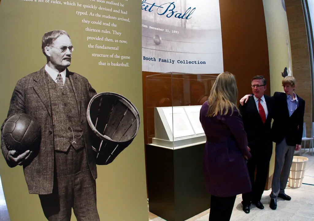 ▲籃球之父James Naismith，原本是為讓學生冬季運動，才發明籃球。（圖／美聯社／達志影像）