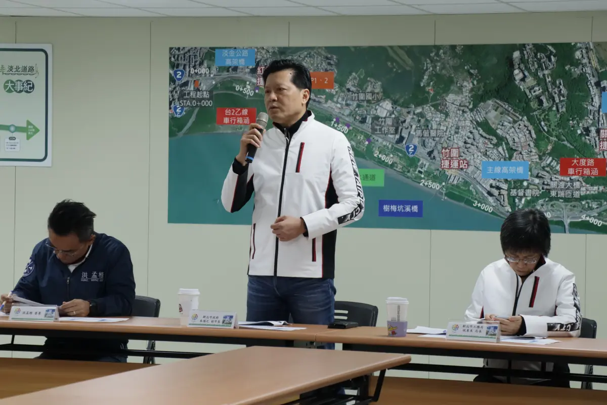 ▲淡北道路工程將於113年1月動工，新北市副市長朱惕之期待中央盡快核定修正計畫，市府和中央攜手合作解決淡水地區交通瓶頸問題。（圖 ／新北市政府工務局提供）