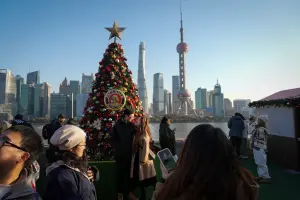 耶誕節也不能慶祝？中國多地傳禁過節　王滬寧敦促「從嚴治教」
