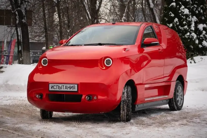 ▲俄羅斯推出了首輛純電動力源國產原型車，命名為「Amber」。（圖／取自X@Eric_Lecomte_）
