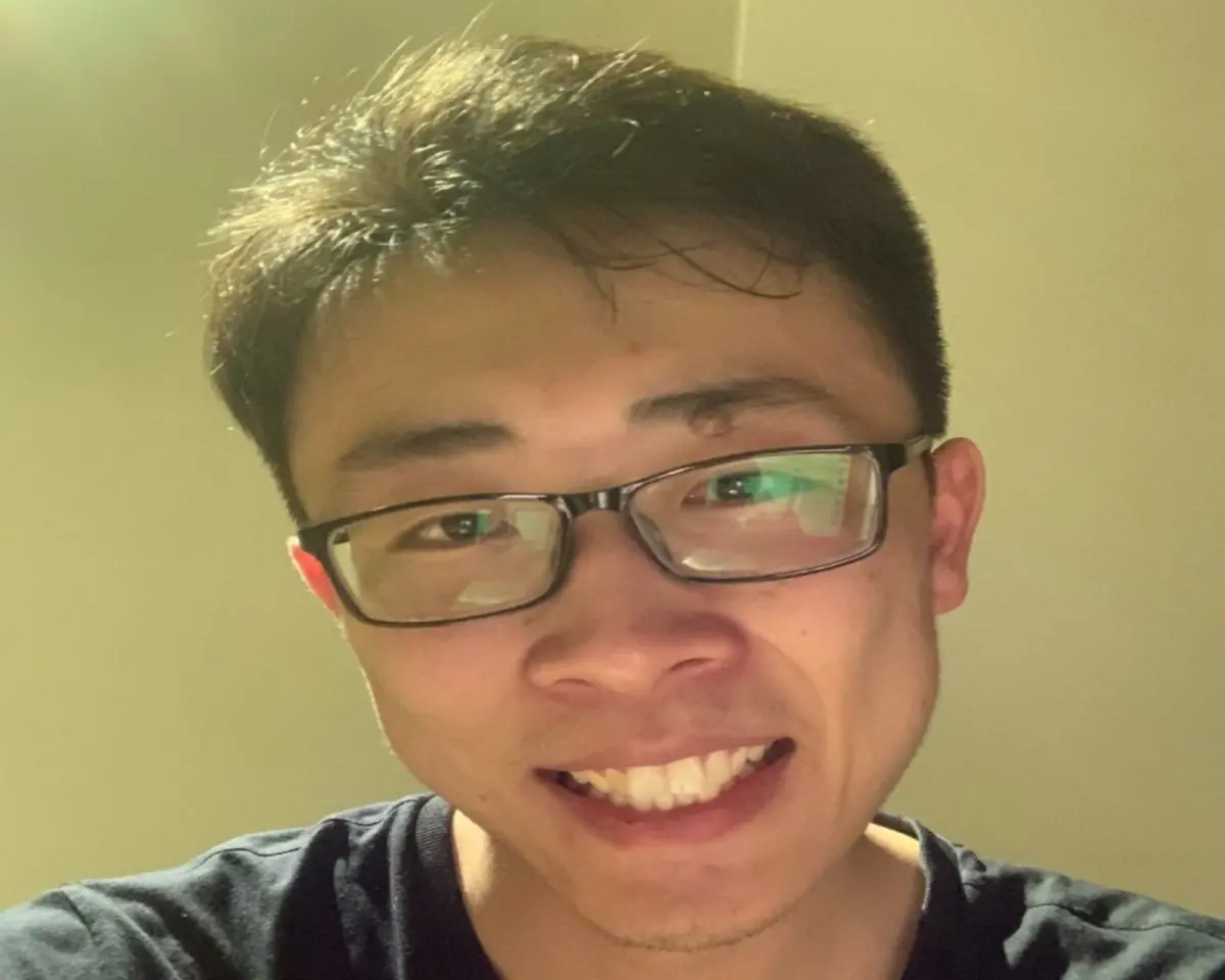 ▲中國男子周信靜從職校生讀到麻省理工博士班的故事，近日在微博上爆紅，引發廣泛談論。（圖／翻攝自澎湃新聞）