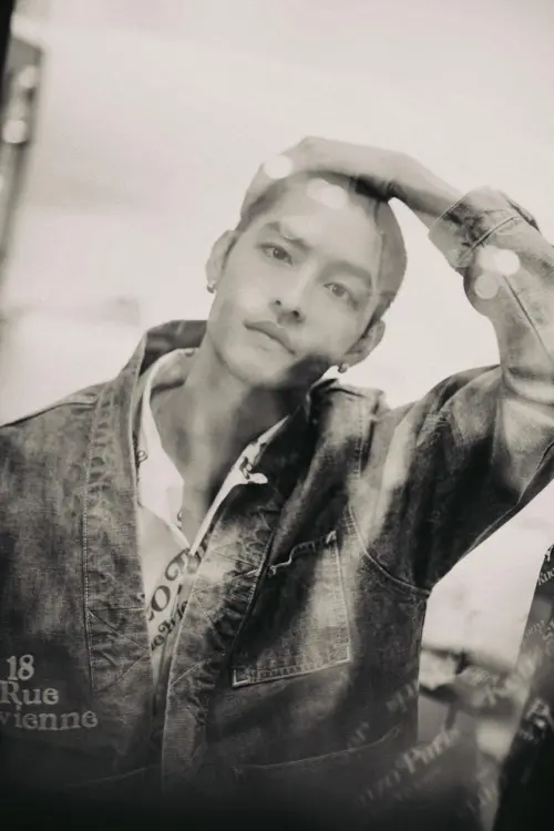 ▲▼曹佑寧（上圖）、王淨是演藝圈高顏值情侶，小倆口交往約3年，感情穩定，不過雙方曾經否認會閃電結婚。（圖／曹佑寧、王淨臉書）