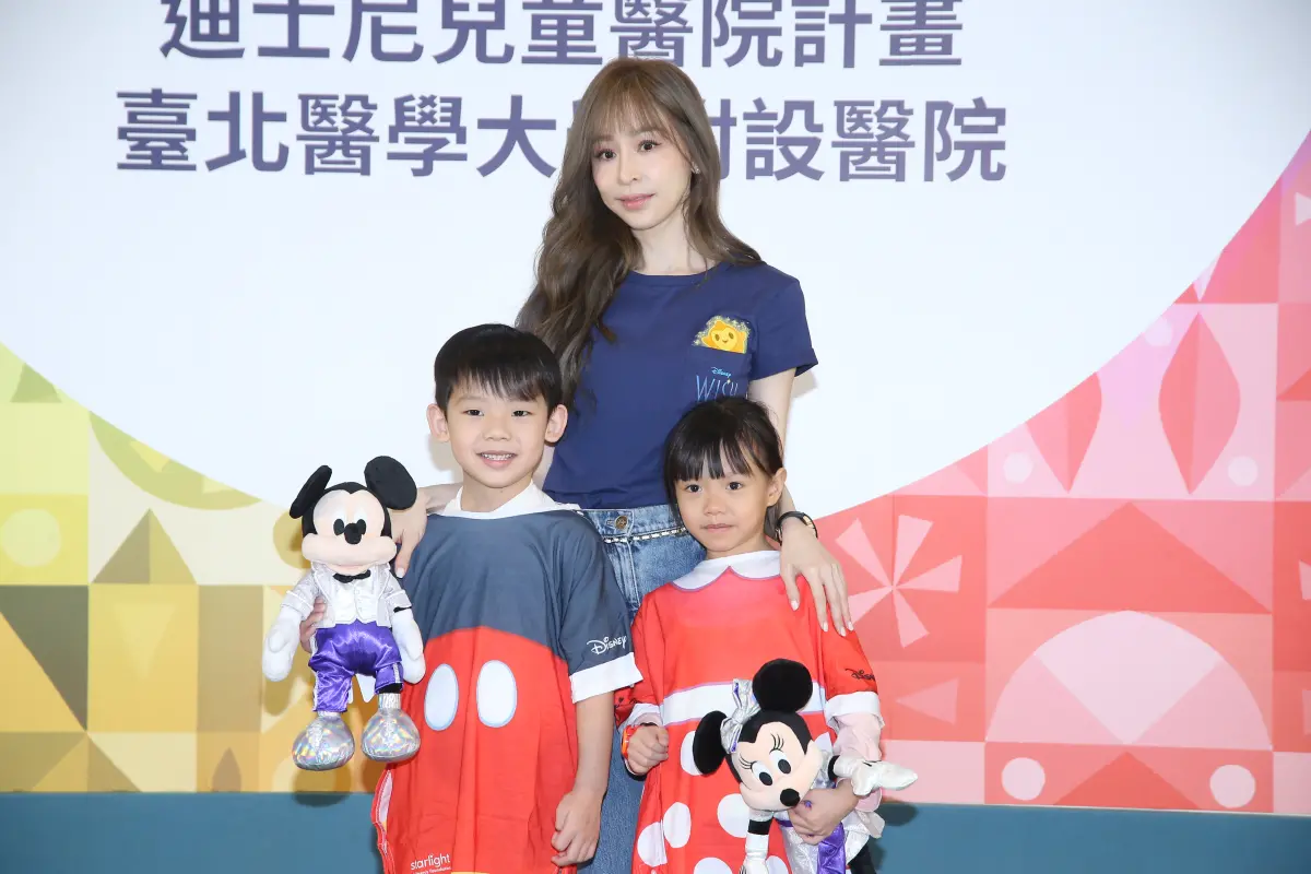▲全台首間迪士尼兒童醫院今（26）日啟動，找來心願大使王心凌站台。（圖／記者吳翊緁攝）