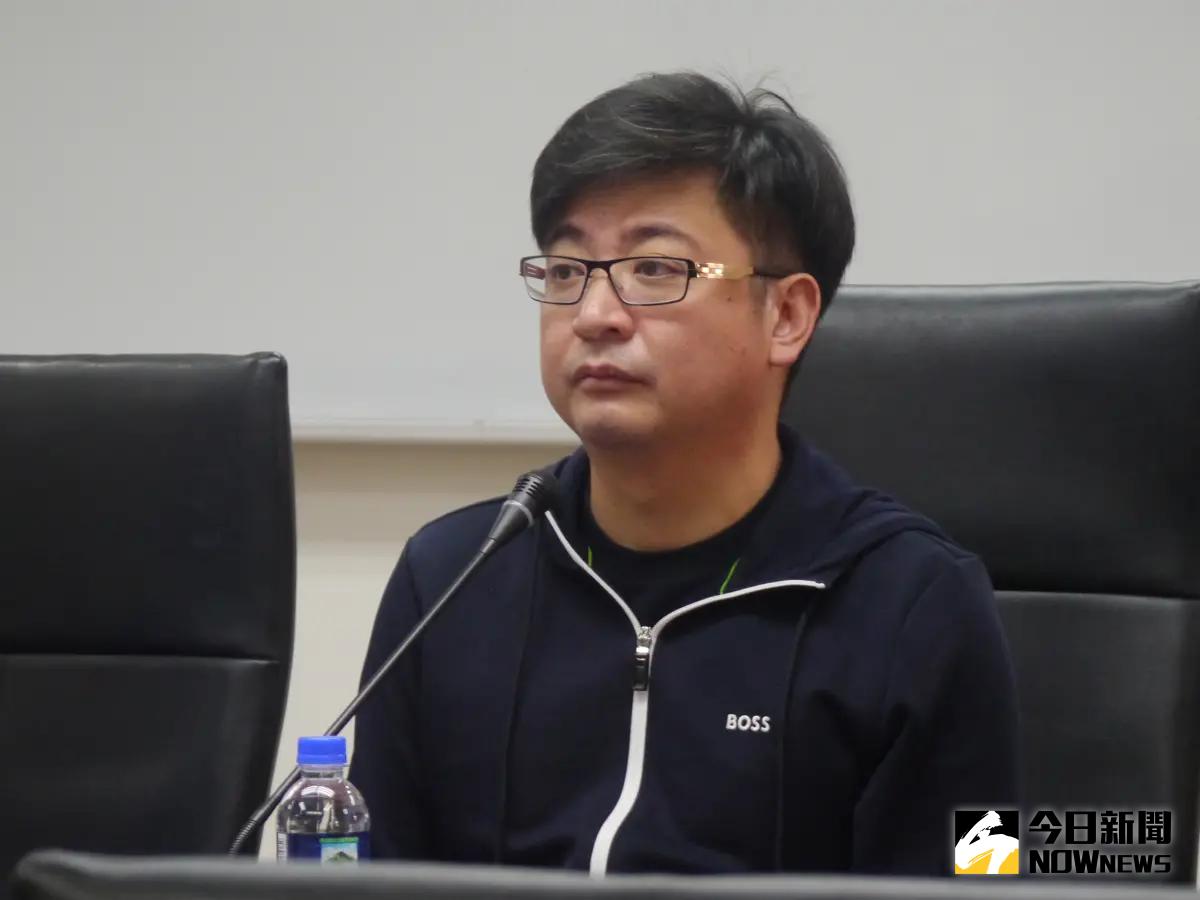 ▲「國家隊獎懲制度」引發中華男籃代表爭議！籃協發聲明：並非決議，圖為籃協理事長謝典林。（圖 ／記者吳嘉億攝，2023.12.27）