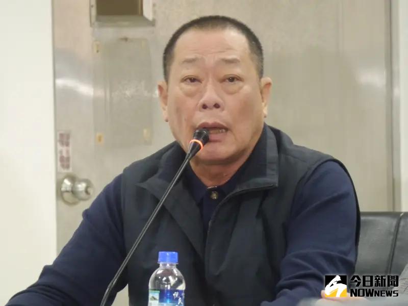 ▲屏東縣副議長盧文瑞表示周典論事前早有人提醒他要低調行事，但仍站出來挺侯康，結果卻遭羈押。（圖 ／記者吳嘉億攝，2023.12.27）