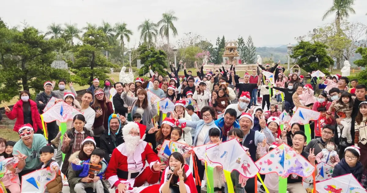 ▲「願望飛高高」風箏DIY體驗活動，吸引約一百二十位來自不同地區的親子家庭齊聚。（圖／相信光投資提供）