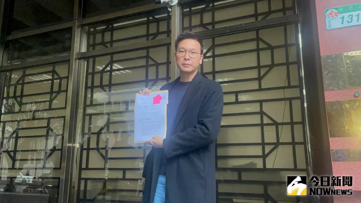 ▲前民進黨副秘書長林飛帆向台北地院遞狀，對立委王鴻薇提起自訴誹謗案（圖／記者潘千詩攝，2023.12.28）