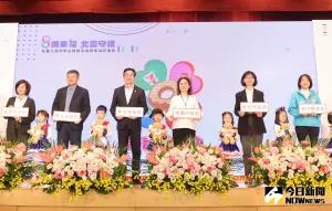 北臺8縣市串聯與四大超商合作成立幸福保衛站,7500家四大超商嘉惠區域內180萬學童。(圖 /記者吳嘉億攝,2023.12.29) ▲北臺8縣市串聯與四大超商合作成立幸福保衛站,7500家四大超商嘉惠區域內180萬學童。(圖 /記者吳嘉億攝,2023.12.29)