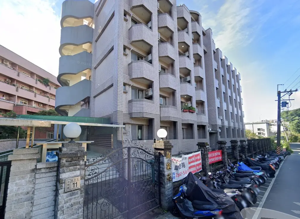 ▲侯友宜妻任美鈴日前宣布，要將長期讓侯背負「文大包租公」之名的凱旋苑作社宅出租。公開信中提及的崔媽媽基金會今（29）回應了。（圖／翻攝Google Map）