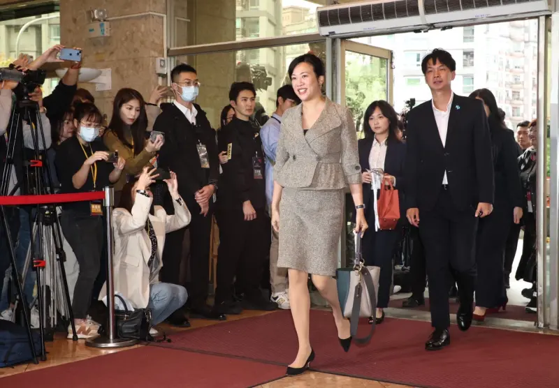 ▲總統候選人辯論會，民眾黨副總統候選人吳欣盈抵達會場。（圖／記者陳明中攝，2023.12.30）