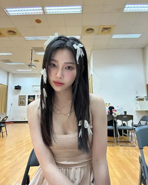 ▲采子沉寂2年復出演藝圈。(圖/翻攝自采子IG) ▲采子沉寂2年復出演藝圈。(圖/翻攝自采子IG)