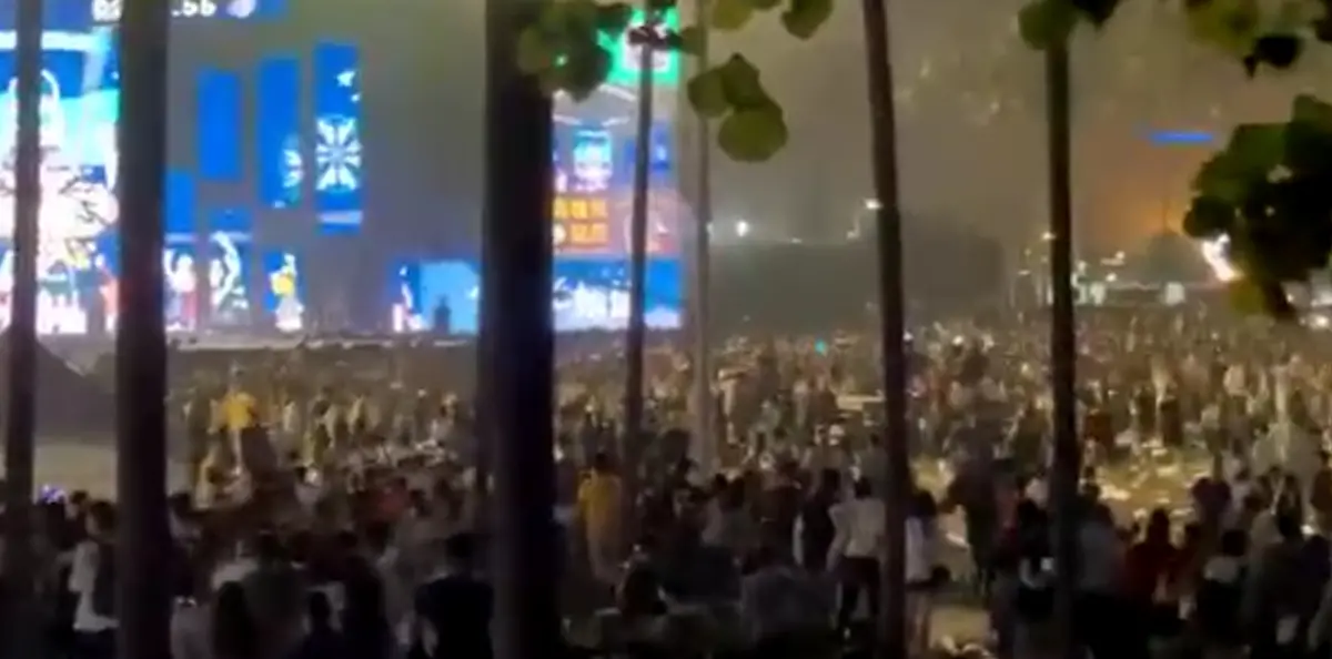 ▲高雄跨年晚會稍早傳出有人持刀。（圖／翻攝畫面）