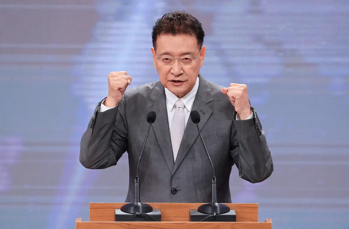 ▲趙少康透露去年就曾邀請國際巨星泰勒絲來台開唱，對方以擔心台灣打仗為由拒絕。（圖／台北市記者聯誼會提供）