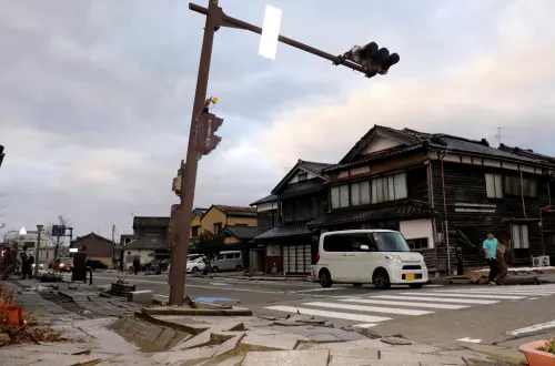 日本7.6強震掀「1.2公尺海嘯」！專家解密成因：一定要往高處逃
