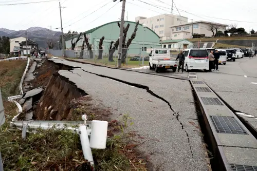 ▲日本元旦能登半島規模7.6強震引發海嘯警報。（圖／美聯社／達志影像）