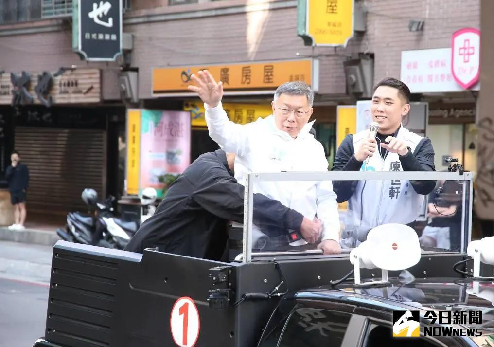 ▲民眾黨總統候選人柯文哲展開全台掃街。（圖／記者吳翊婕攝，2024.01.02）