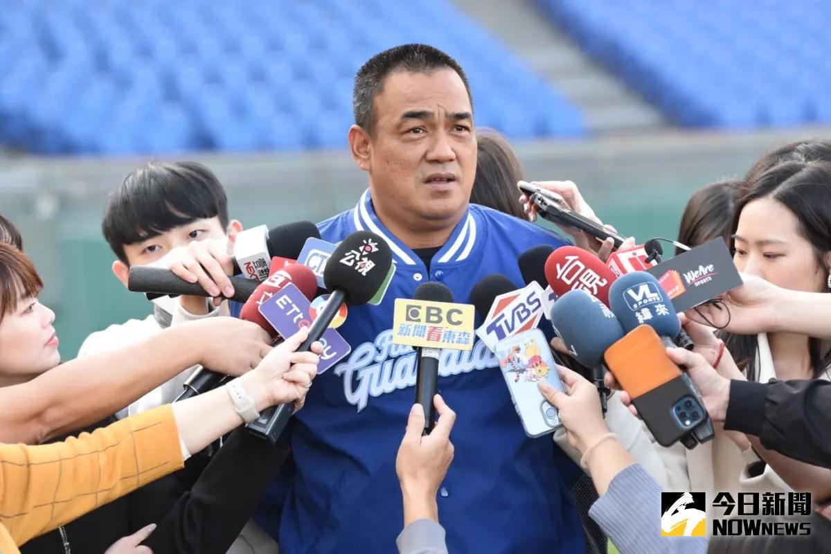▲富邦悍將總教練陳金鋒，提到以前的中華隊戰友張誌家，表示很遺憾。（圖／陳明安攝）