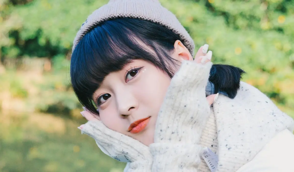 ▲籃籃終於開箱2千萬元的新家，超級可愛的內部裝潢曝光，怎料她卻坦言遇到3件悲劇，其中就是更衣室的鏡子通通破掉了，直呼「比悲傷還要悲傷。」（圖／籃籃YouTube）