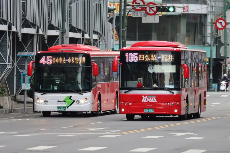 ▲台中市近來一口氣新增56輛電動公車(圖／交通局提供2024.1.3)