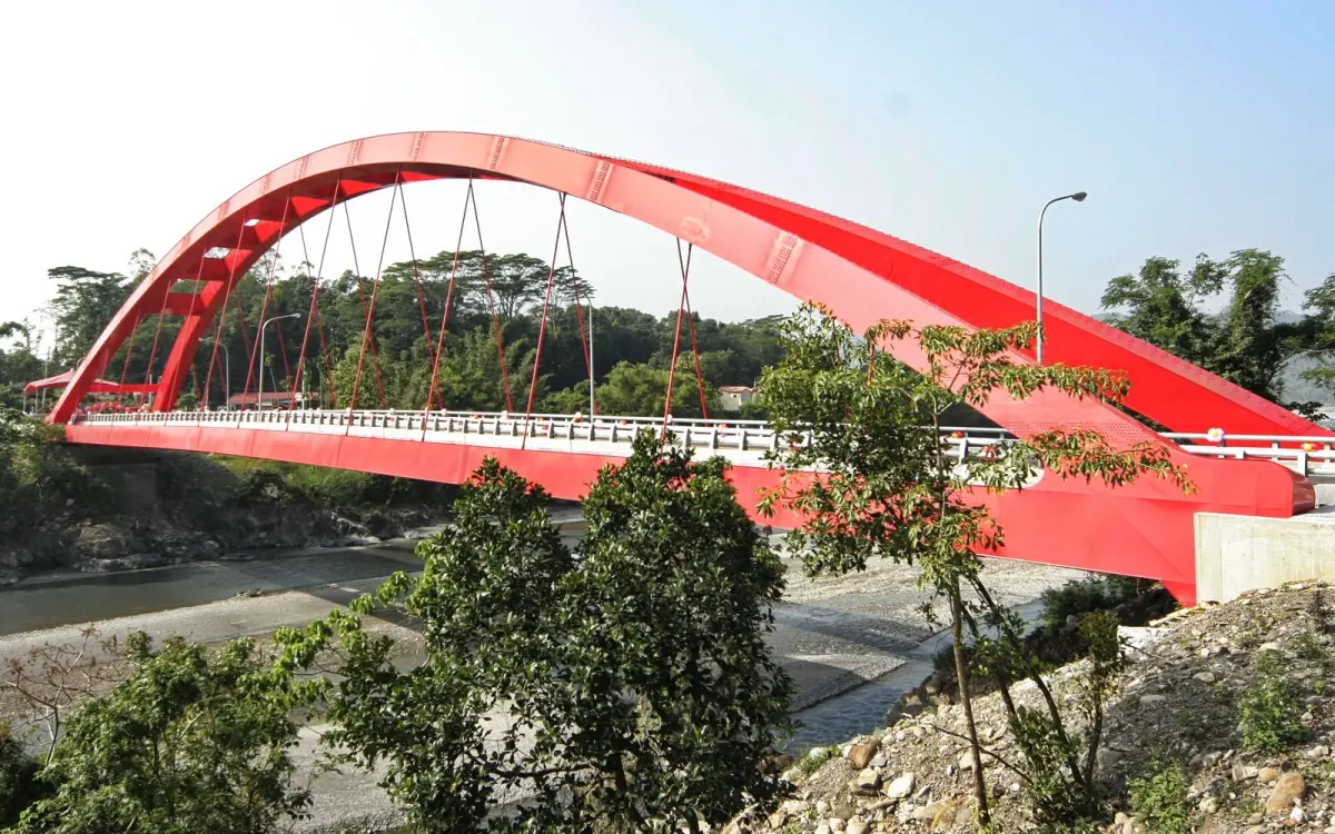 ▲中鋼公司成功開發新一代高功能橋梁用鋼。(圖／中鋼公司提供)