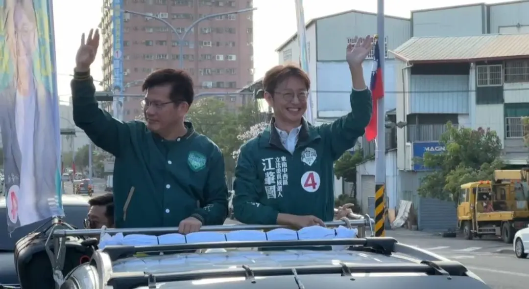 ▲總統府秘書長林佳龍首場車隊掃街，幫子弟兵江肇國助陣(圖／柳榮俊攝2024.1.4)