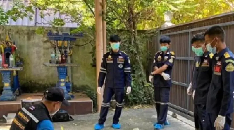 ▲ 泰國警方到女獸醫家調查這起雙屍命案，兩人疑因邪教而死。（圖／翻攝自《Thaiger》）